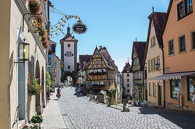 Οι πιο εντυπωσιακές μεσαιωνικές πόλεις της Ευρώπης